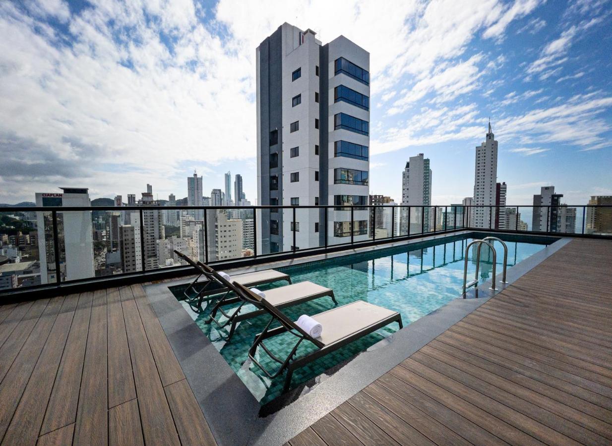 Ibis Budget Balneário Camboriú エクステリア 写真