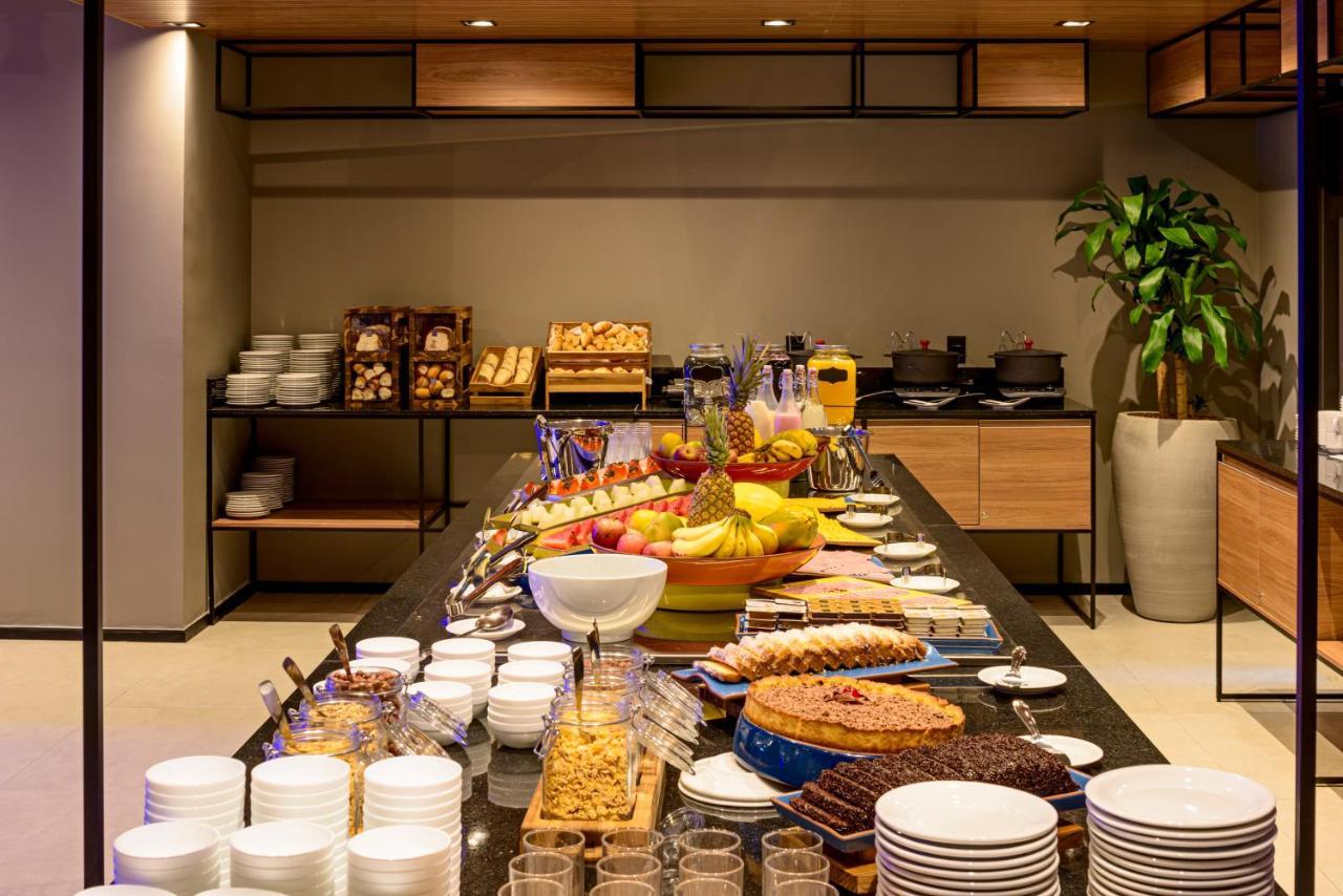 Ibis Budget Balneário Camboriú エクステリア 写真