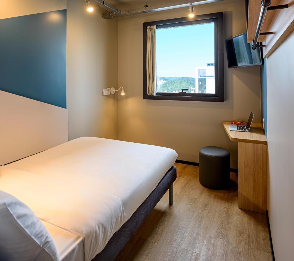 Ibis Budget Balneário Camboriú エクステリア 写真